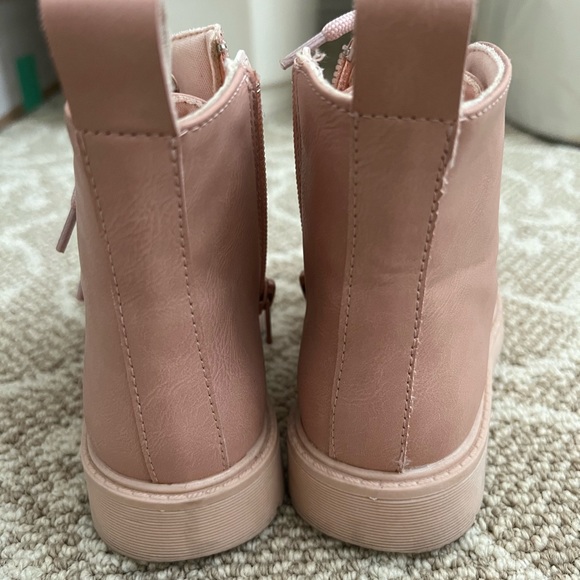 Jordan Boots - Picture 3 of 4